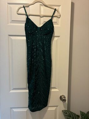 Windsor Emerald Green Sequin Midi Dress